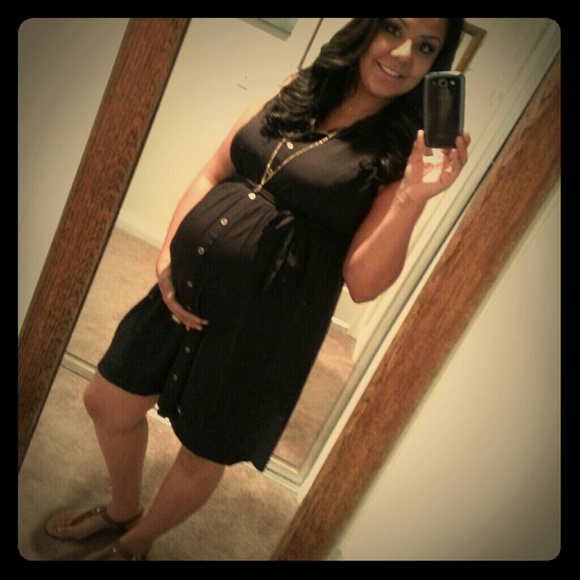 Sleeveless button front maternity dress