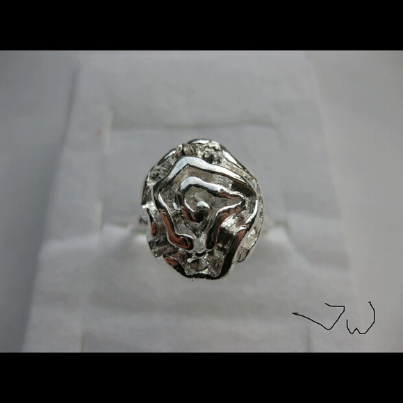 Flower silver plated ring