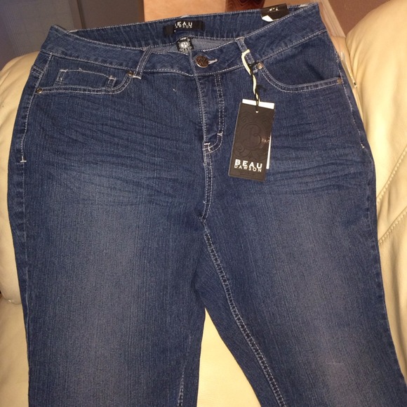 NWT Beau Dawson Jeans. Size 14