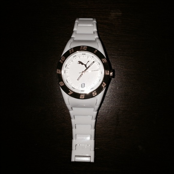 puma white watch