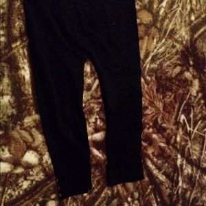 Black Cropped Leggings