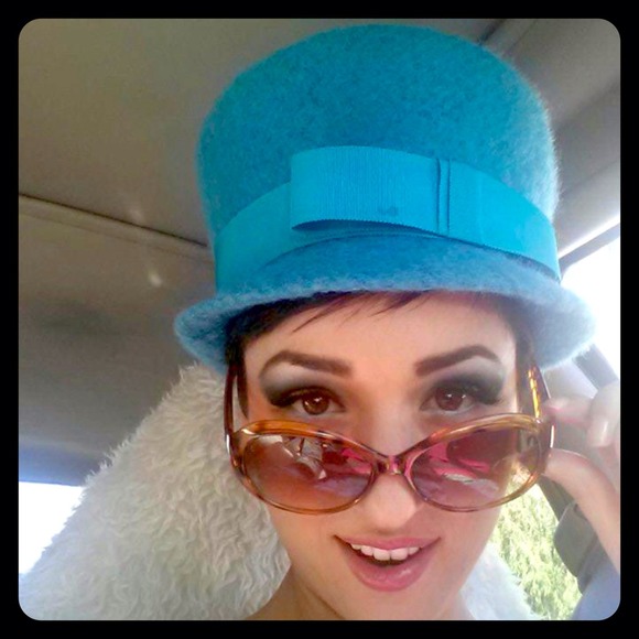 Vintage 1960\'s Turquoise Hat