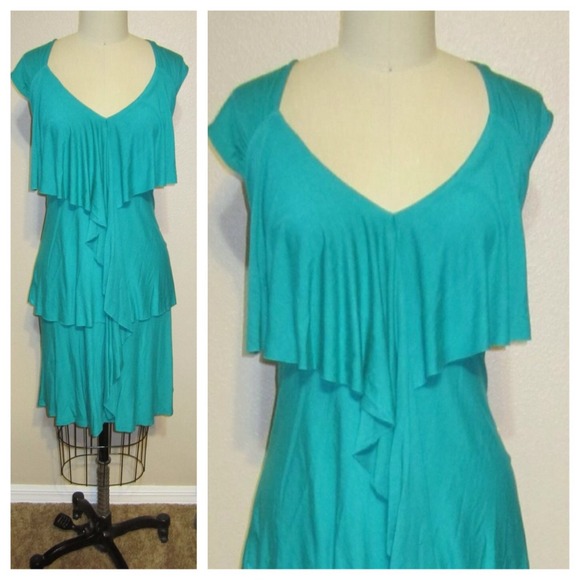 Sangria Dresses & Skirts - Sangria tiered dress