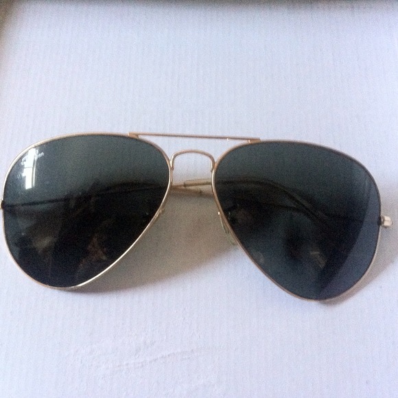 Gold frame Ray Ban Aviators