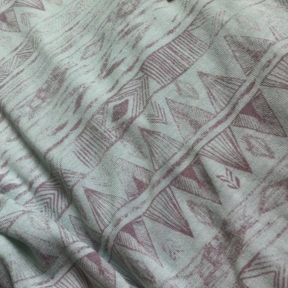 Top👍 - Picture 2 of 3