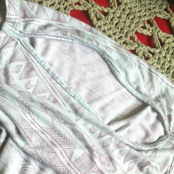 Top👍 - Picture 3 of 3