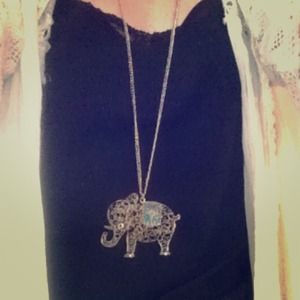 Gold Pendant Elephant Necklace