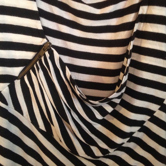 Super cute black @ white ruffle styled top. NWOT! - Picture 2 of 3