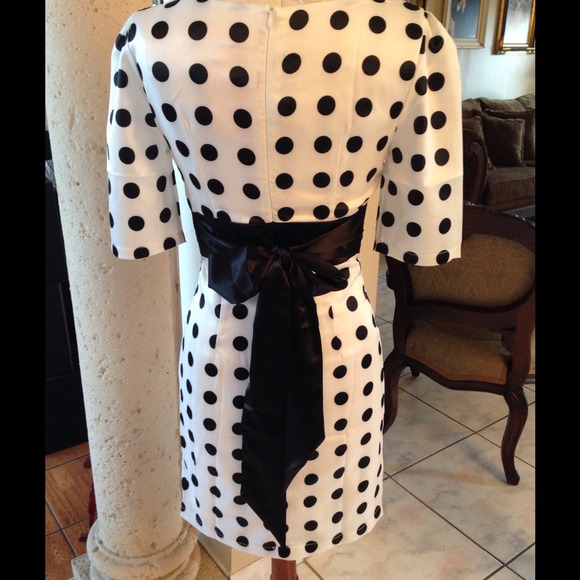 Weekend Sale - Picture 2 of 2