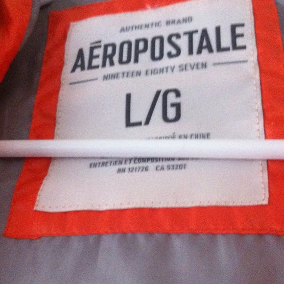 Vest - Picture 2 of 4