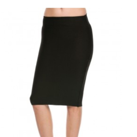 GIFTED- NWT Black Bandage Skirt - Picture 2 of 4
