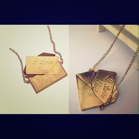 Betsey Johnson Jewelry - Cute Betsey Johnson necklace, NWOT!
