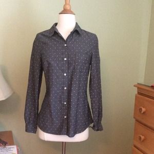 SOLD!   Old Navy GrY Chambray Shirt, Sz S-M