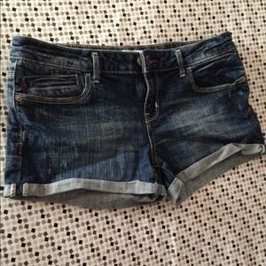 Short jeans