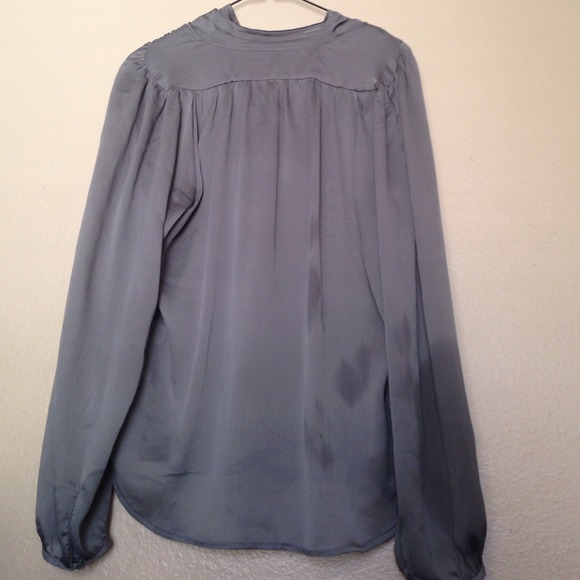 Grey button up blouse - Picture 2 of 4