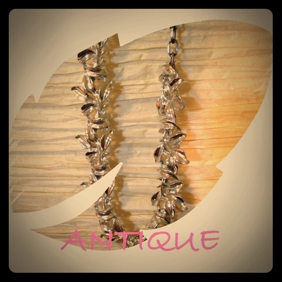 Antique silver necklace.🎁gifted🎁