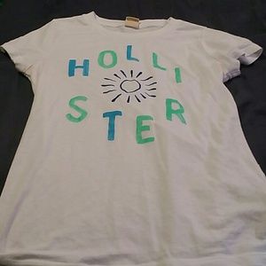 Hollister t shirt