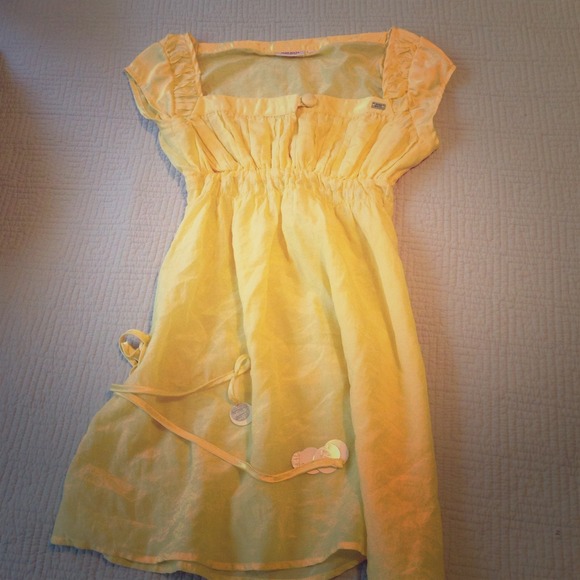 Adorable lightweight top