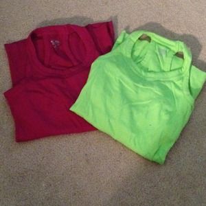 Workout tank top with built in sport bra