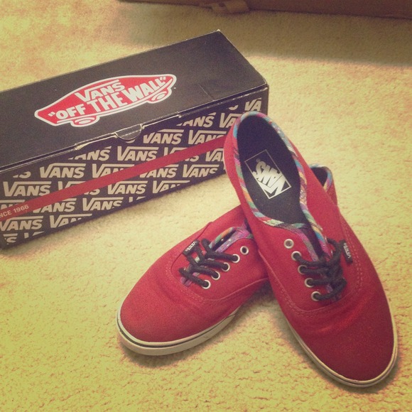 Red chili pepper vans. With box