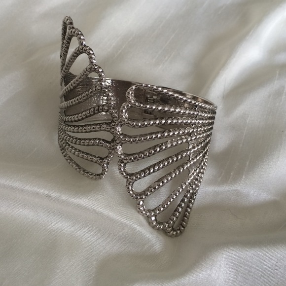 Silver Cuff - Picture 3 of 4