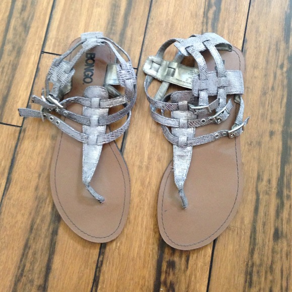 Gray/metallic Sandals