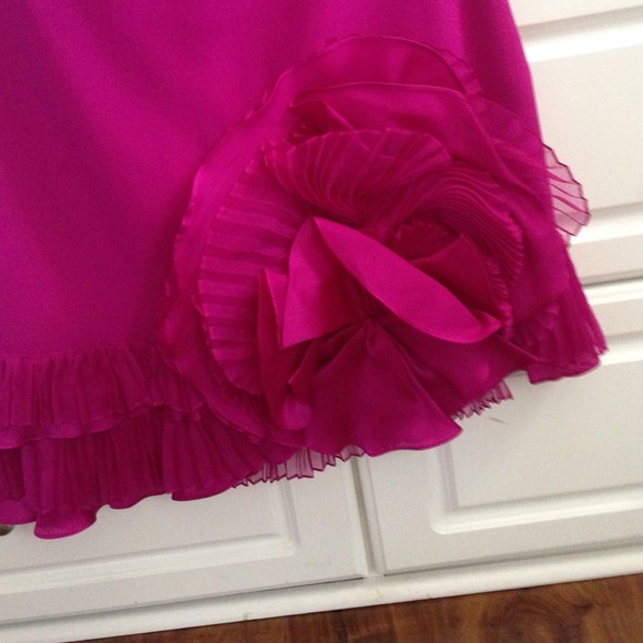 Cocktail dress fuchsia perfect for any event - Picture 4 of 4