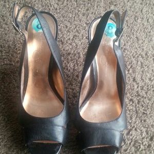 *Jessica Simpson black heels