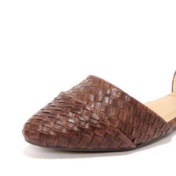 ✋Sold !! Basket Weave Flats✋ - Picture 3 of 4