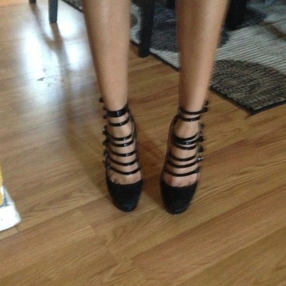 Brian Atwood pumps