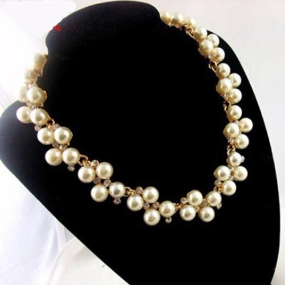 Elegant & Gorgeous Pendant Necklace Cream Pearl🎁