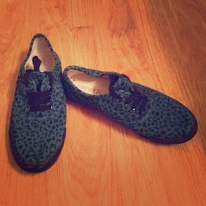 🎀Teal Forever 21 Cheetah Print Shoes🎀