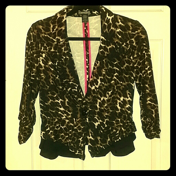 Leopard print blazer