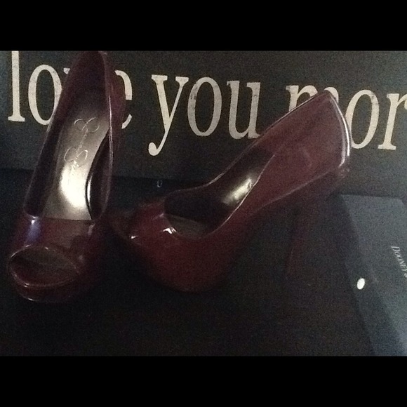 Jessica Simpson , wheels.