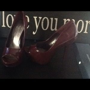 Jessica Simpson , wheels.