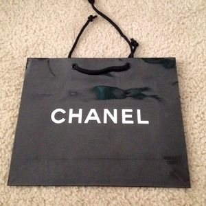 Chanel shopping bag