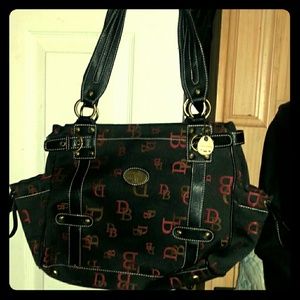 ****SOLD***(Dooney and Bourke purse