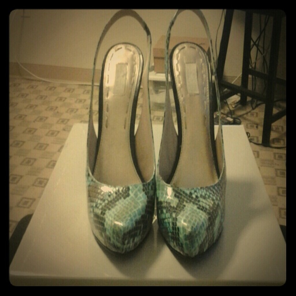 Leather snakeskin slingbacks