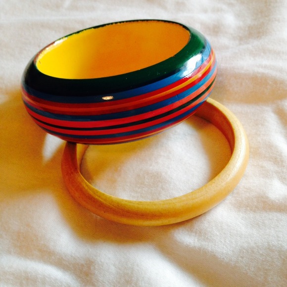 Wooden bangle bracelets. Beige and multicolored. - Picture 1 of 3