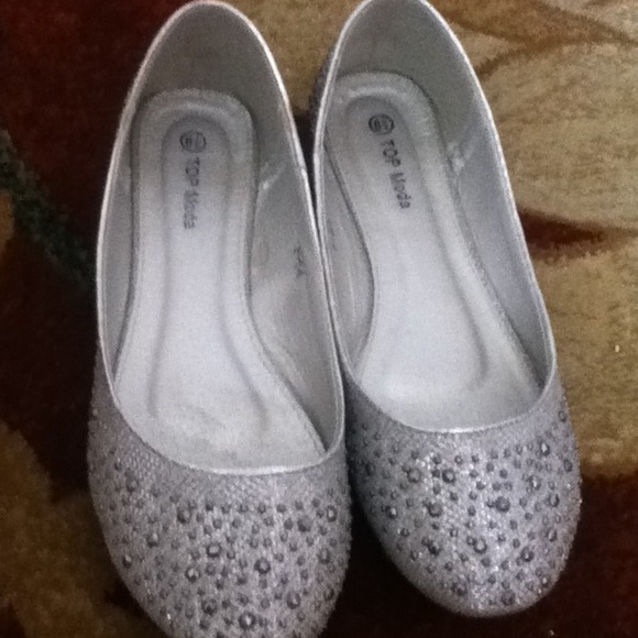 Gray Flats