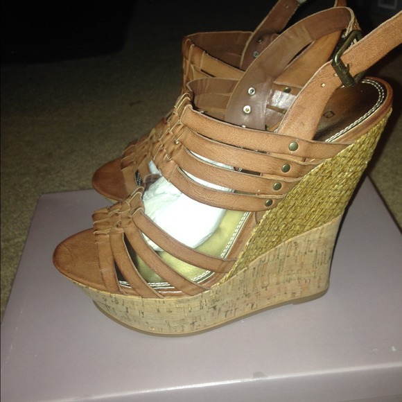 Baker's Brand new wedges!