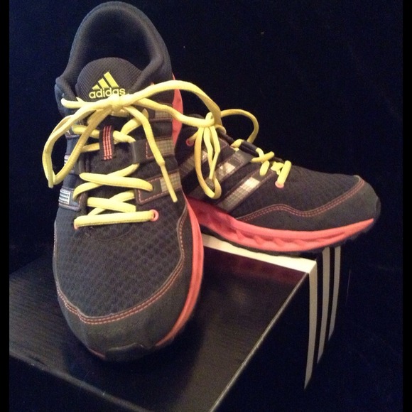 Adidas tennis shoes