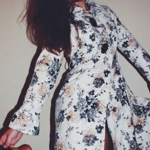 French Designer Floral Trench •boutique•