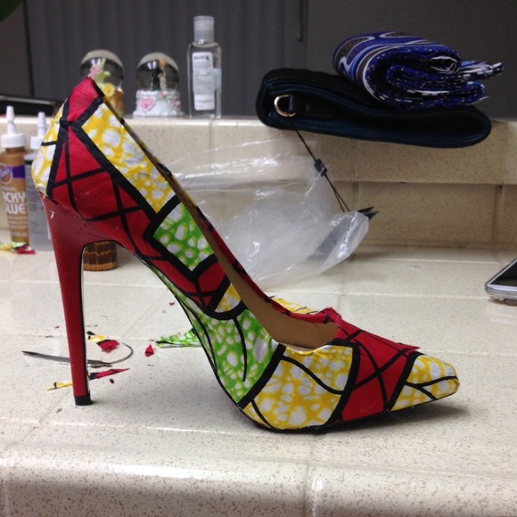 Shoes - Picture 2 of 3