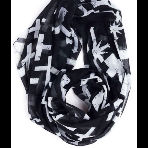 JMB Accessories - Cross infinity scarf