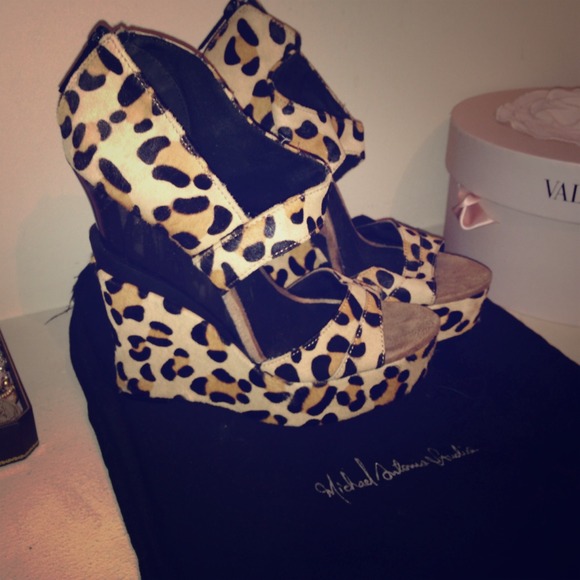 Michael Antonio Cheetah wedges - Picture 1 of 4