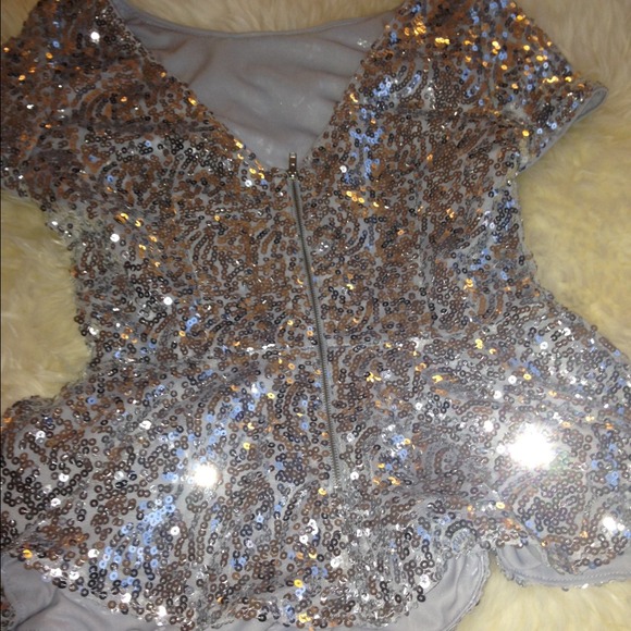 SOLD Casual couture Neimans size m peplum sequin - Picture 3 of 3