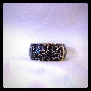 Gold and black snap on bracelet