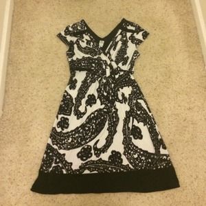Elegant, short dress.