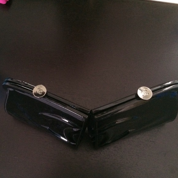 Chanel Authentic clutch - Picture 2 of 4